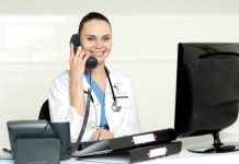 Qual a prioridade: atender ao telefone ou o paciente presente?